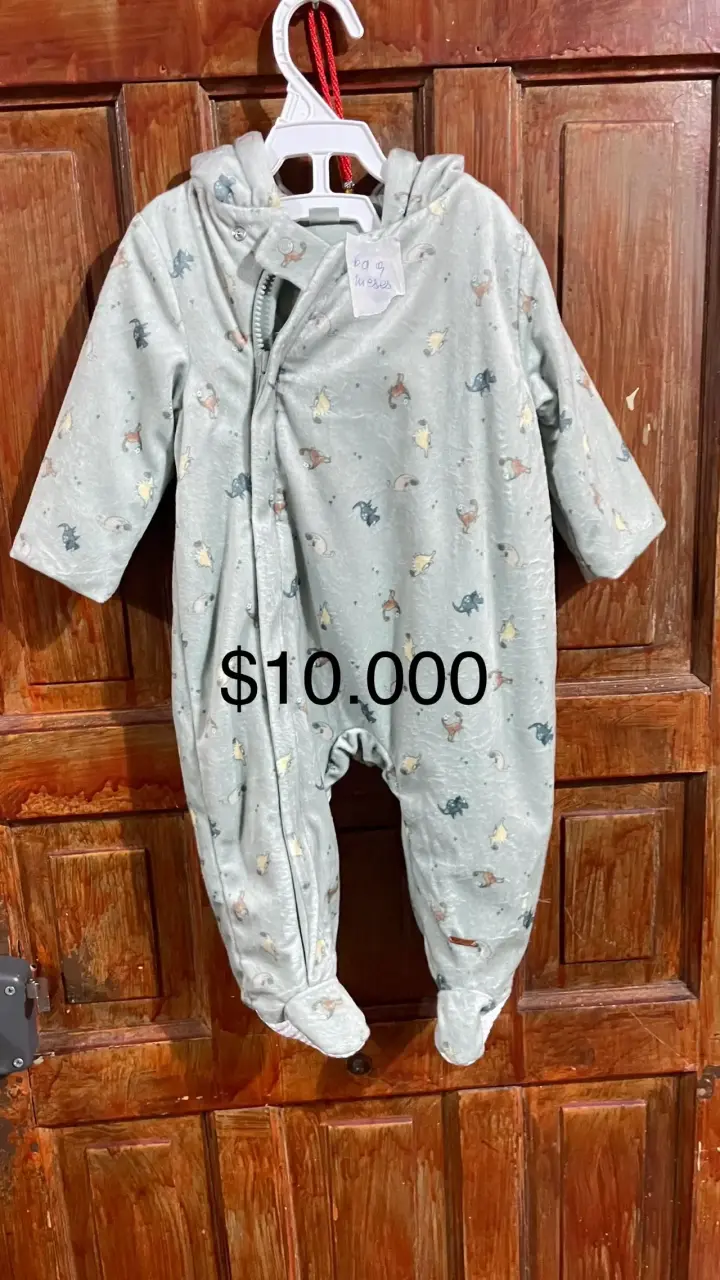 Pijama entero gris con capucha - 1
