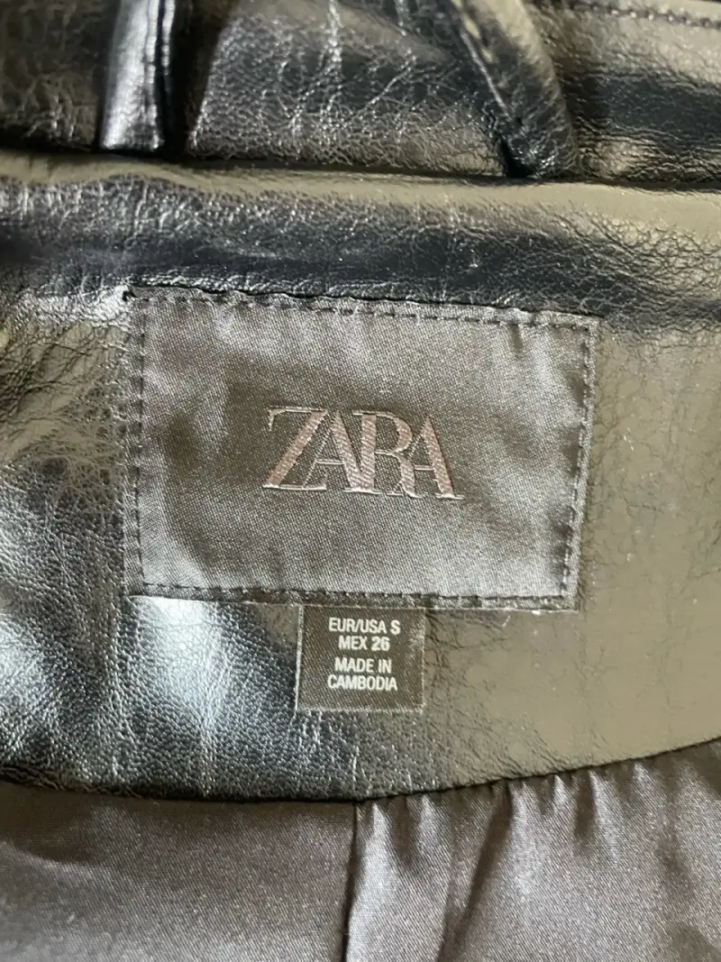 Chaqueta negra de cuero Zara - 2