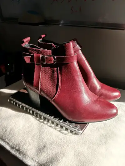 Botines rojos de cuero BOTERO - miniatura 1