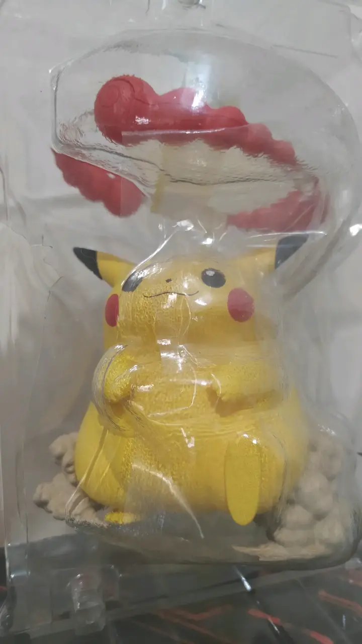 Figura Pikachu v Max gigante