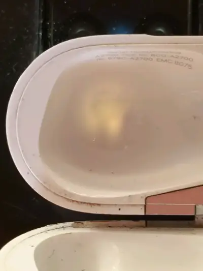 Estuche de carga para Airpods Pro 2 (con caja) - miniatura 5