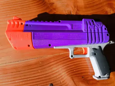 Pistola de juguete Nerf Fortnite Sin balas o Caja - miniatura 2