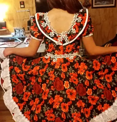 Vestido de cueca floreado - miniatura 3
