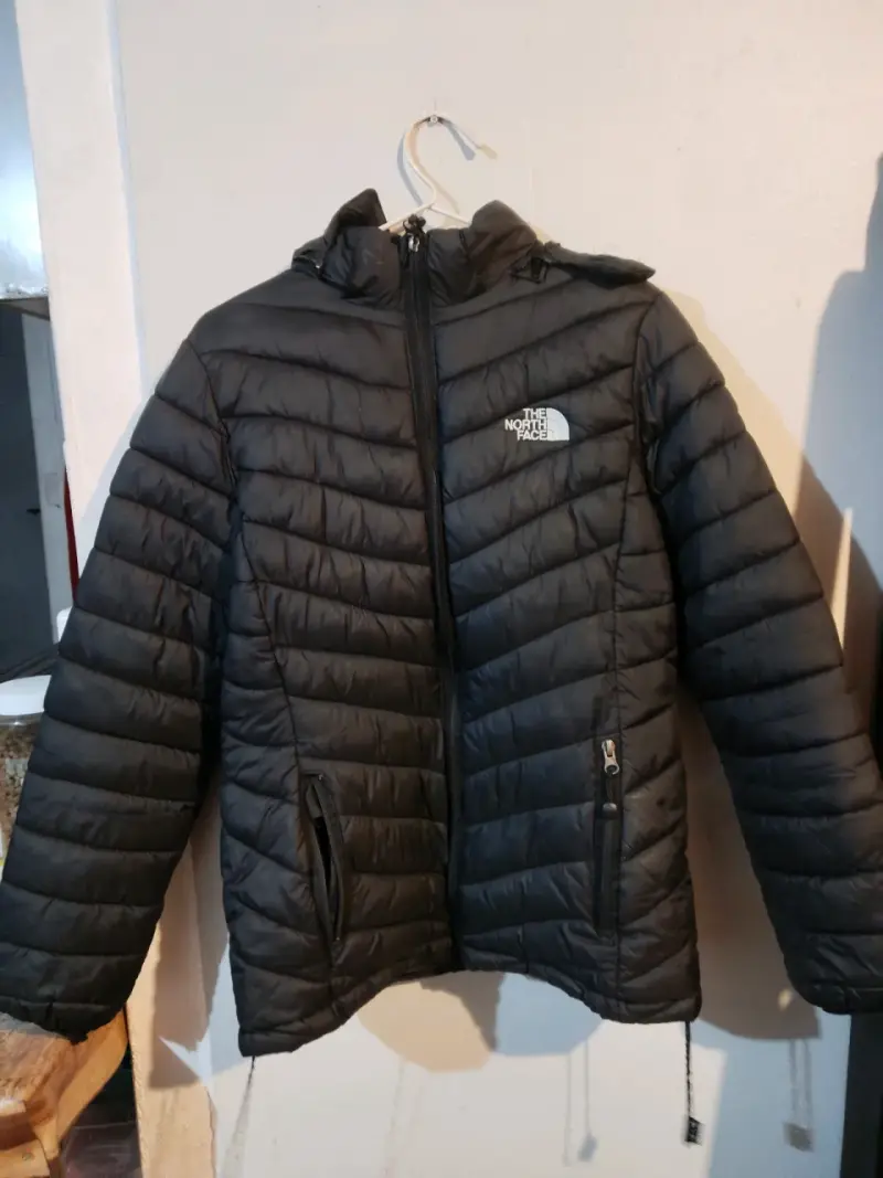 Chaqueta acolchada negra The North Face - 2