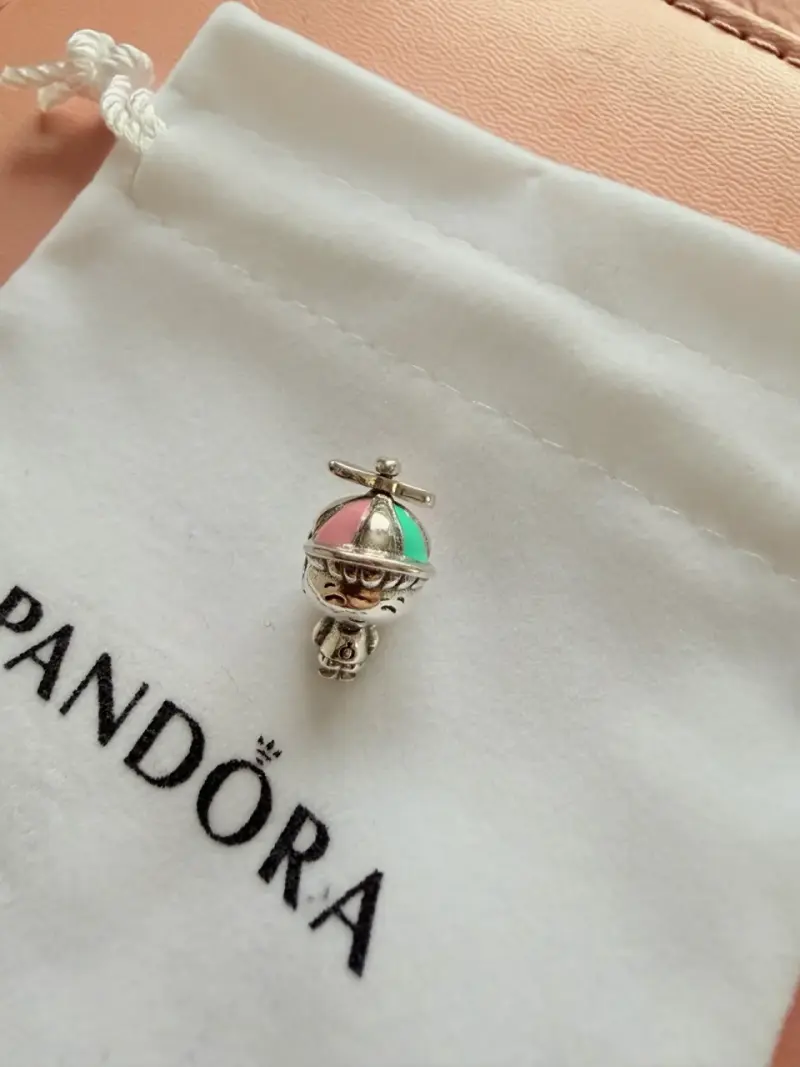 Charm niño en plata 925