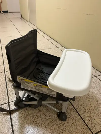 Silla portátil para bebé - miniatura 1