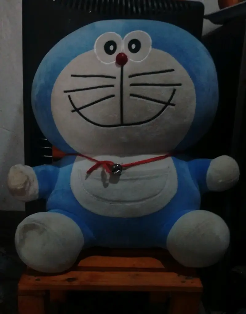 Peluche gigante Doraemon