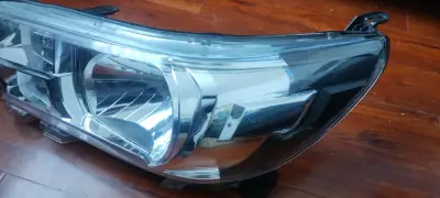 Óptico izq Toyota Hilux año 2017-23 nuevo. - miniatura 3