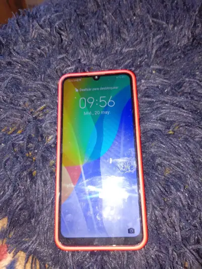 Carcasa roja para celular - miniatura 2