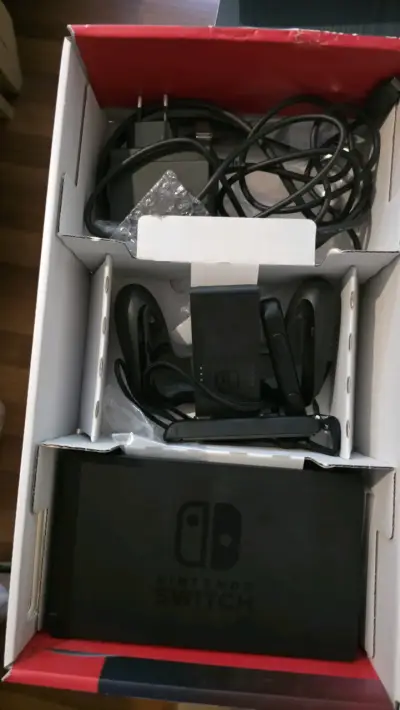 Nintendi Switch - miniatura 3