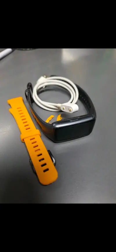Pulsera deportiva negra con correa extra huawei - miniatura 1