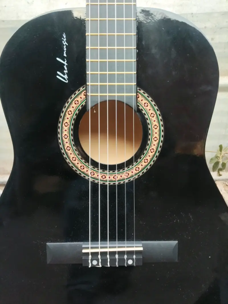 Guitarra acústica negra ibrah music. - 3