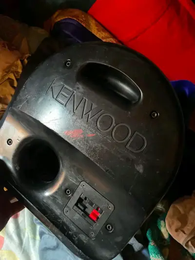 Subwoofer Sony Xplod 1200W - miniatura 2