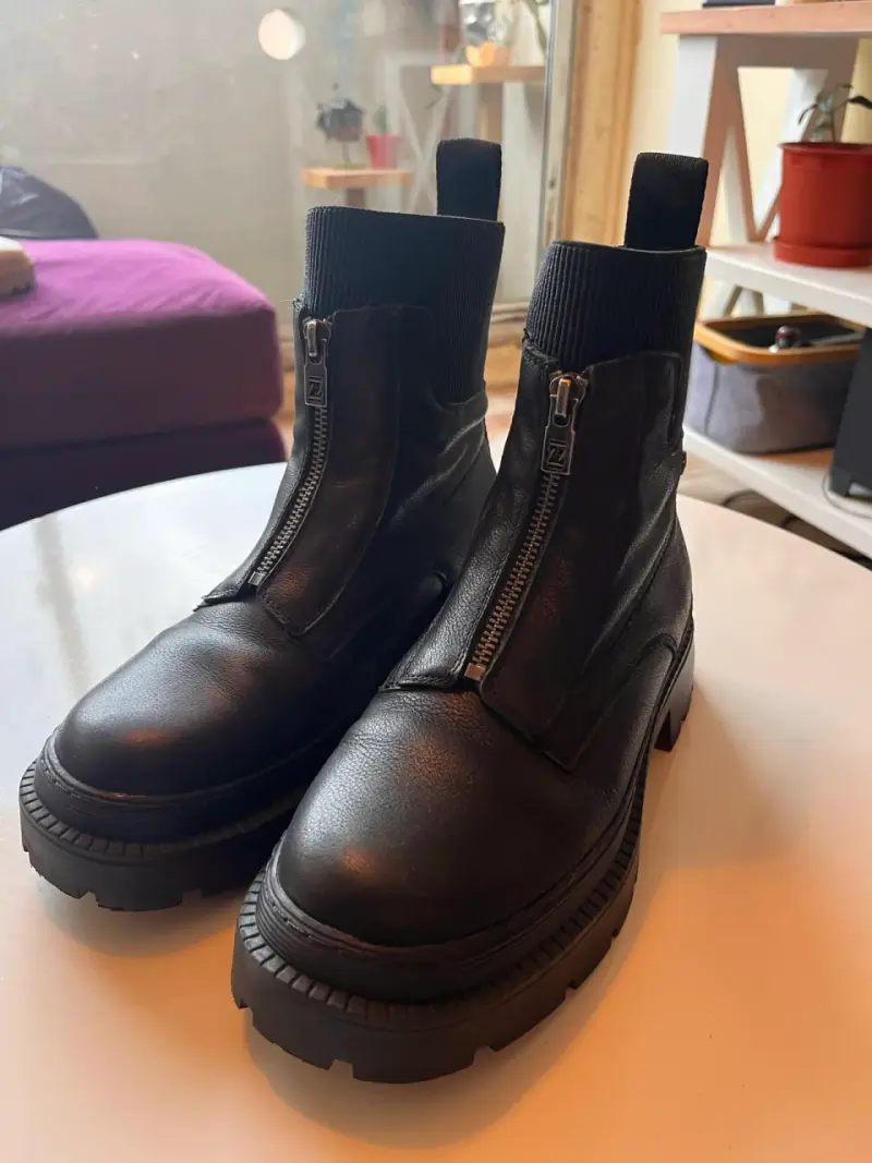 Botines de cuero negro con cremallera ZAPPA - 2