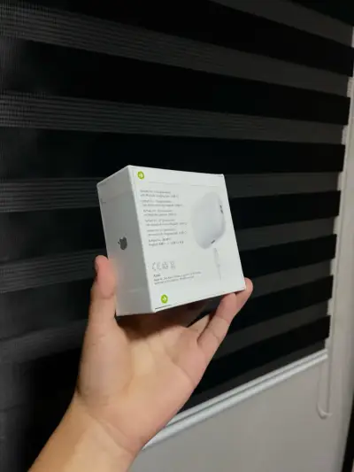 Auriculares inalámbricos nuevos - miniatura 2