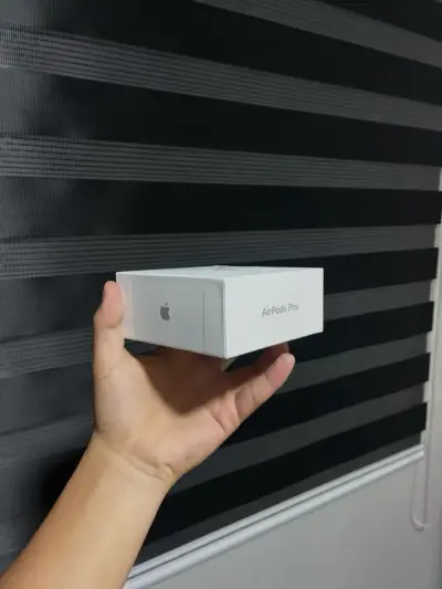 Auriculares inalámbricos nuevos - miniatura 3
