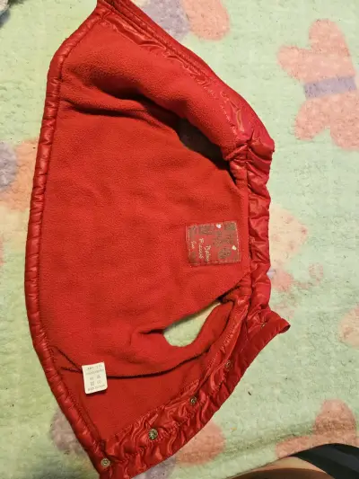 Chaleco acolchado rojo para niña6/12meses - miniatura 2