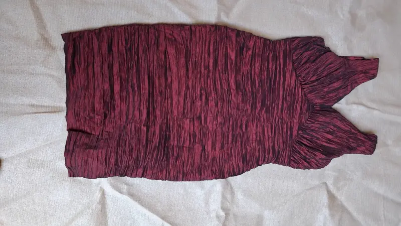 Vestido gris con encaje floral - 3