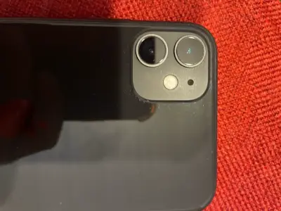 Teléfono iphone 11 negro - miniatura 3