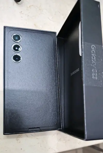 Samsung Galaxy S23 nuevo en caja - miniatura 2