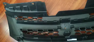 Mascara Chevrolet D Max año 2015-18 sin uso - miniatura 5