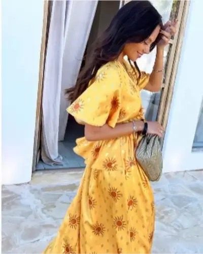 Vestido amarillo con estampado solar - miniatura 3