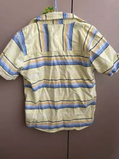 Camisa rayada amarilla y azul - miniatura 2
