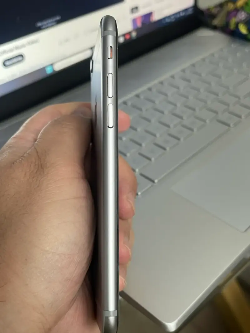 iPhone 6 color plata usado - 3
