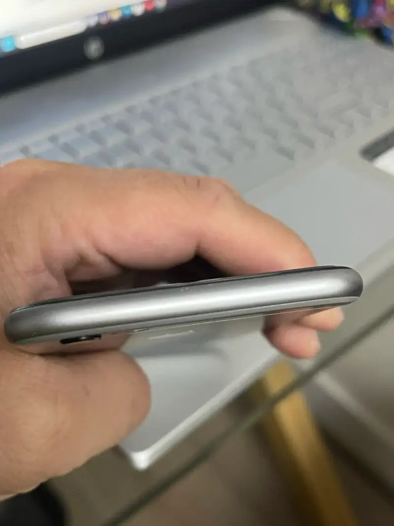 iPhone 6 color plata usado - 5