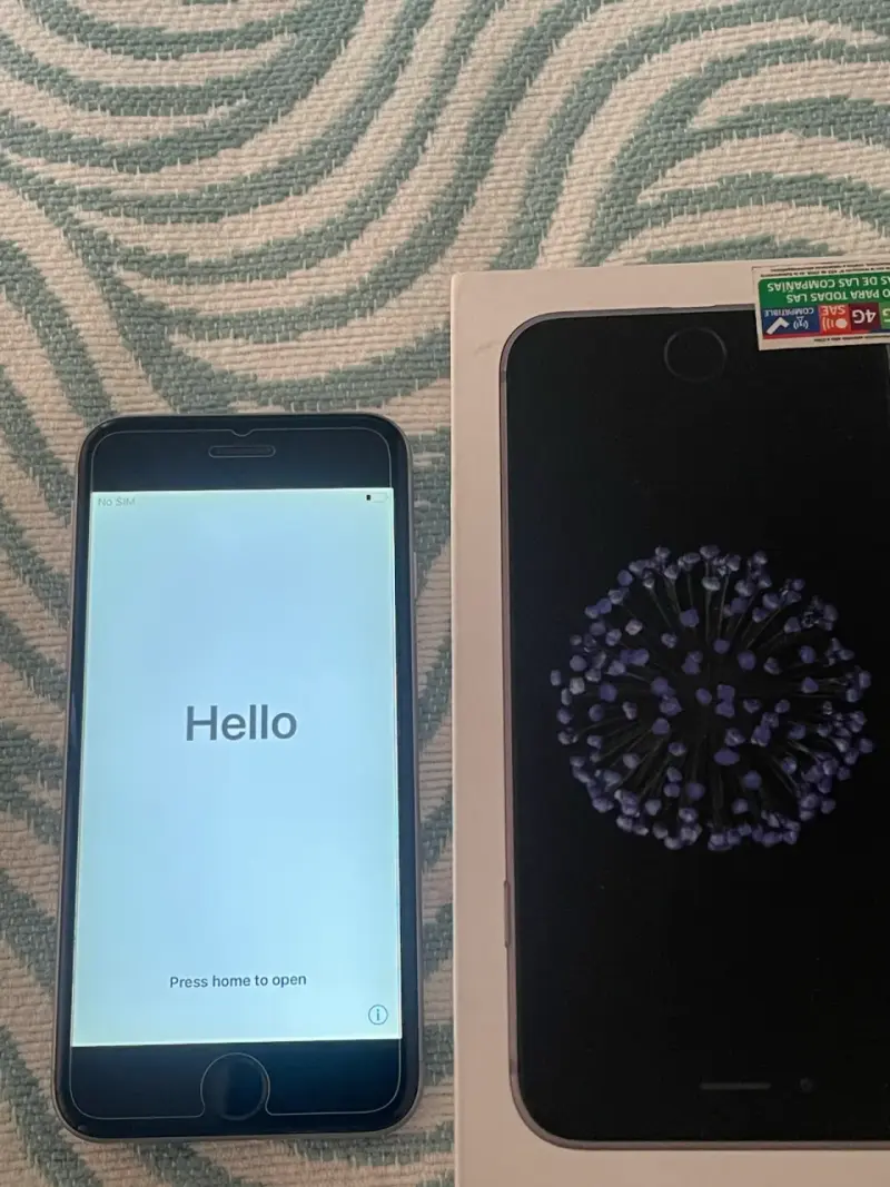 iPhone 6 color plata usado - 6