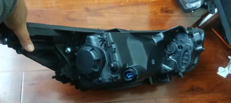Óptico izquierdo Kia Rio año 20-23 - 4
