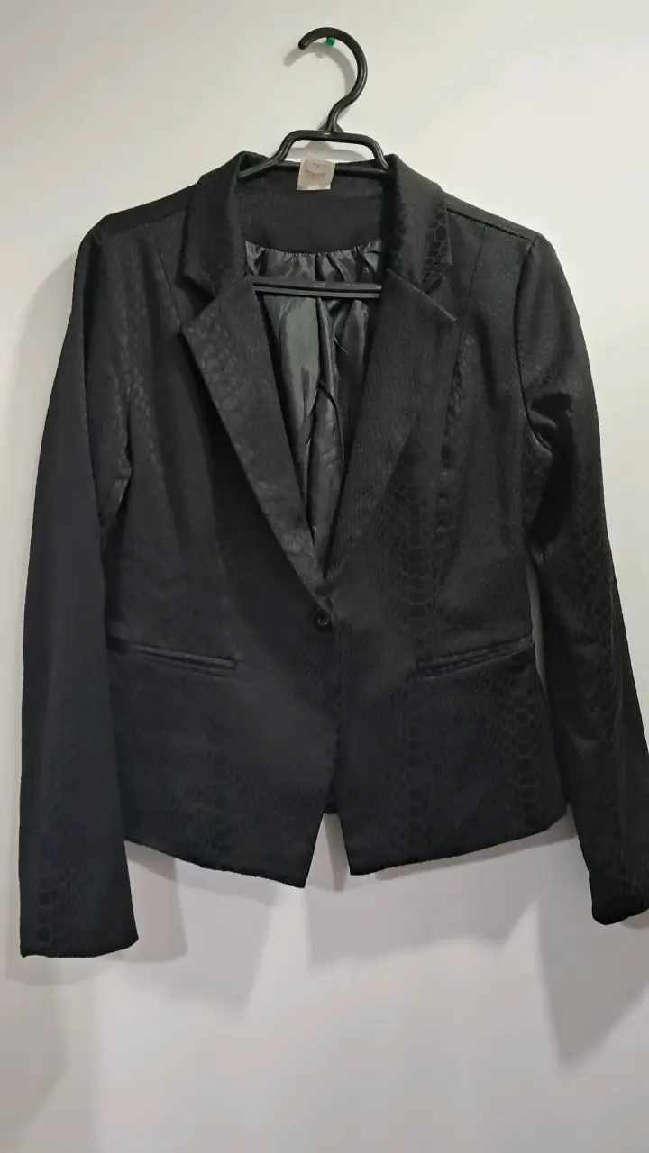 Blazer negro con textura - 1