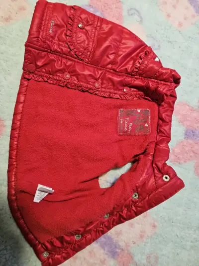 Chaleco acolchado rojo para niña6/12meses - miniatura 4