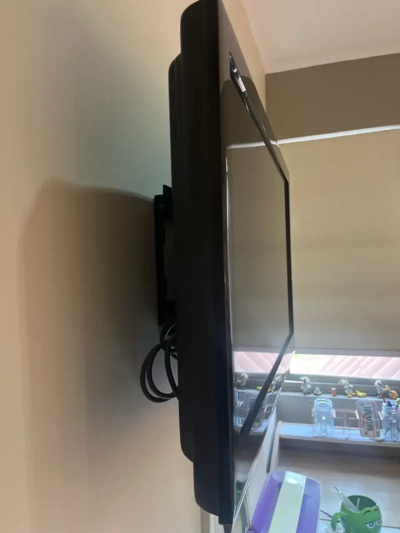 TV Samsung pantalla plana 40" - 2