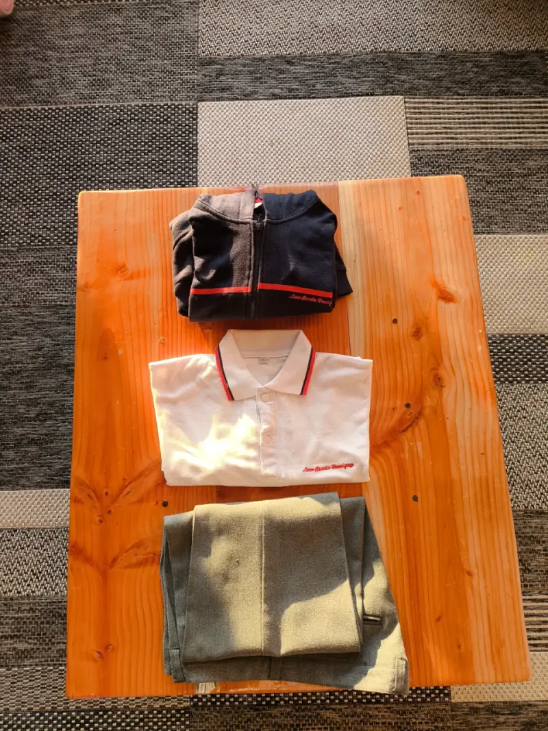 Conjunto de Uniforme Liceo Camilo Henríquez