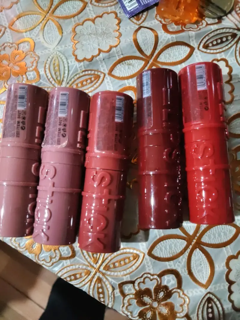 Lote de labiales Stick