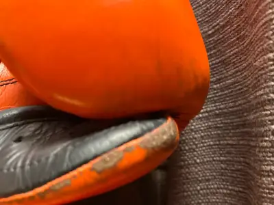 Guantes de boxeo naranjos Cleto Reyes - miniatura 6