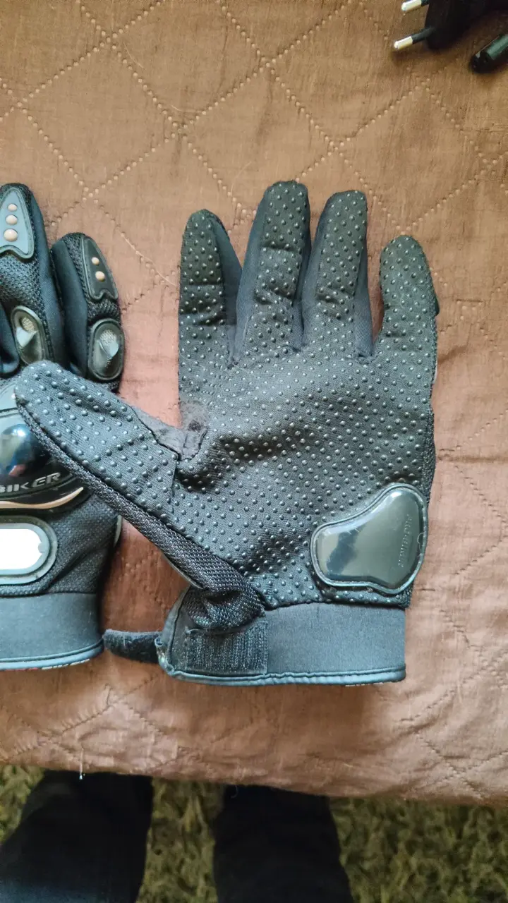 Guante motociclista negro con protecciones - 2