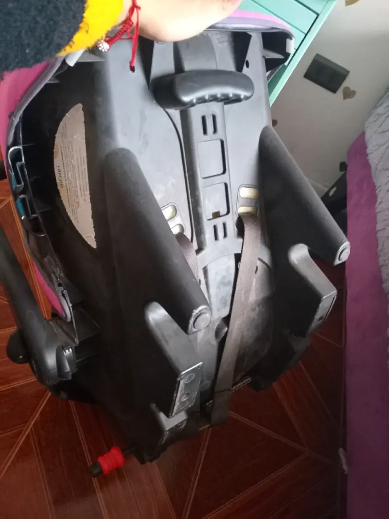 Silla de auto infantil rosada - 5