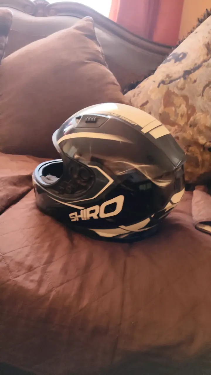 Casco Shiro diseño aerodinámico - 2