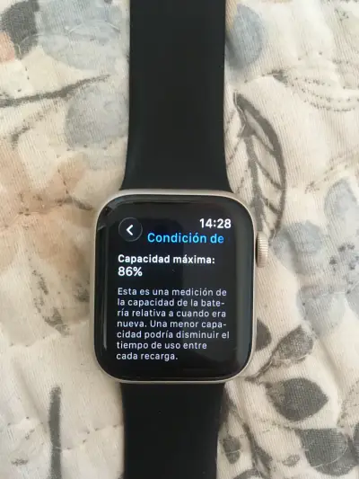 Apple Watch SE 2gen GPS + Celular 40mm - miniatura 2
