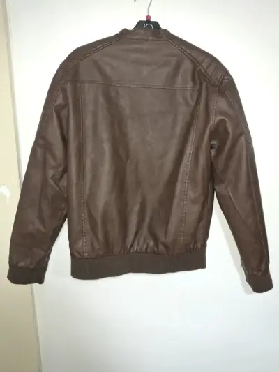 Chaqueta café estilo motociclista - miniatura 2