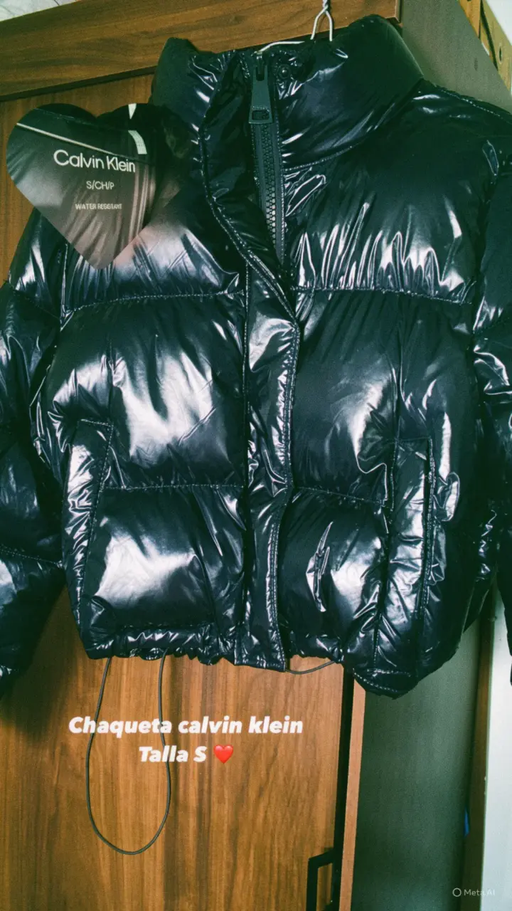 Chaqueta negra Calvin Klein