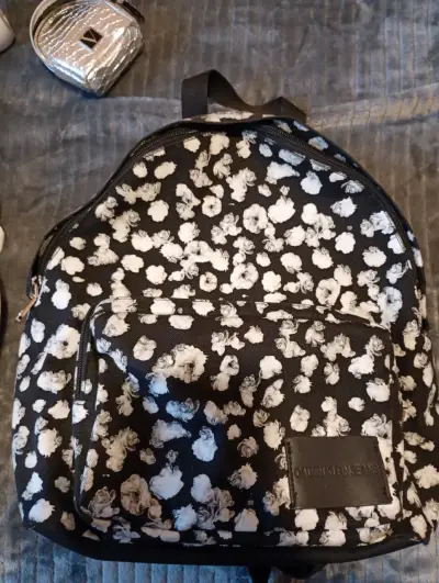 Mochila floral Calvin Klein - miniatura 1