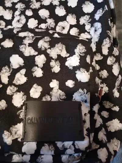 Mochila floral Calvin Klein - miniatura 2
