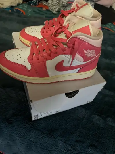 Jordan 1 Mid Rosadas Originales Talla 39 - miniatura 1