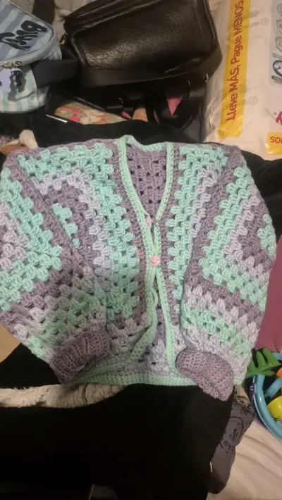 Chaleco de crochet infantil - miniatura 1