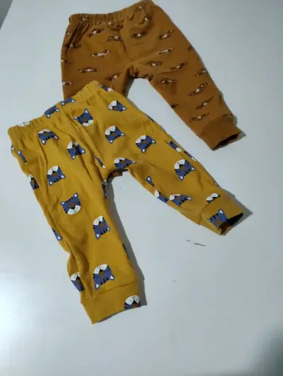 Pantalones de bebé estampados - miniatura 1