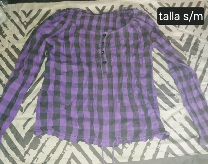 Lote de ropa variada - 3