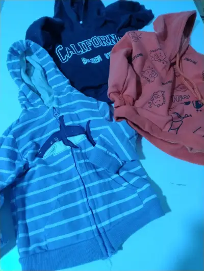 Polerones de niños variados - miniatura 1